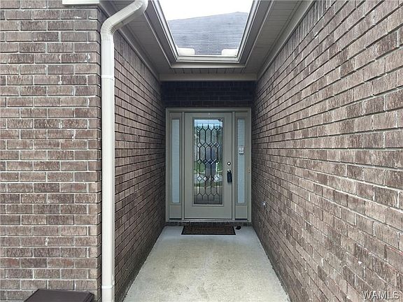 3rd image of 5211 Easton Ln