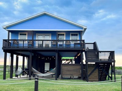 105 Stanek Dr, Surfside Beach, TX, 77541