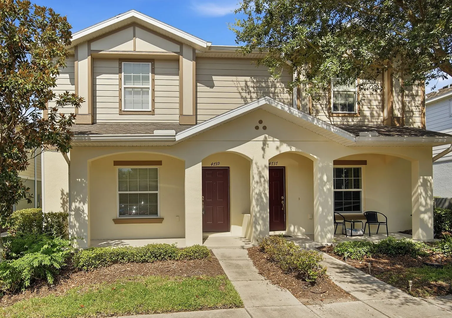 Beautiful 2-Bedroom Townhome in Gated Magnolia Park Water Included — Photo 1
