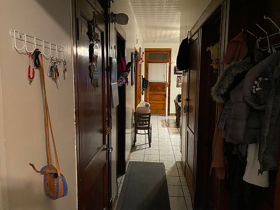 4th image of 2843 S Keeler Ave