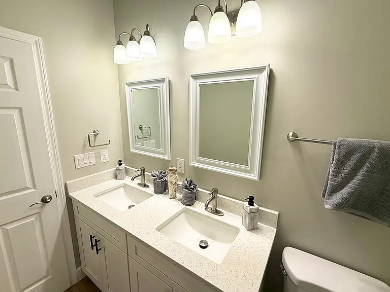 2570 Hilltop Rd — Photo 18