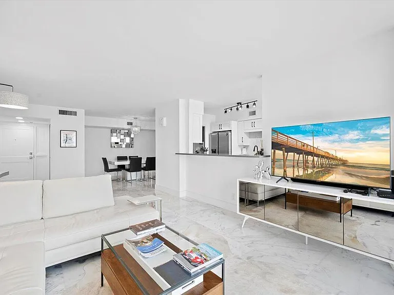3400 N Ocean Dr #1806 — Photo 5