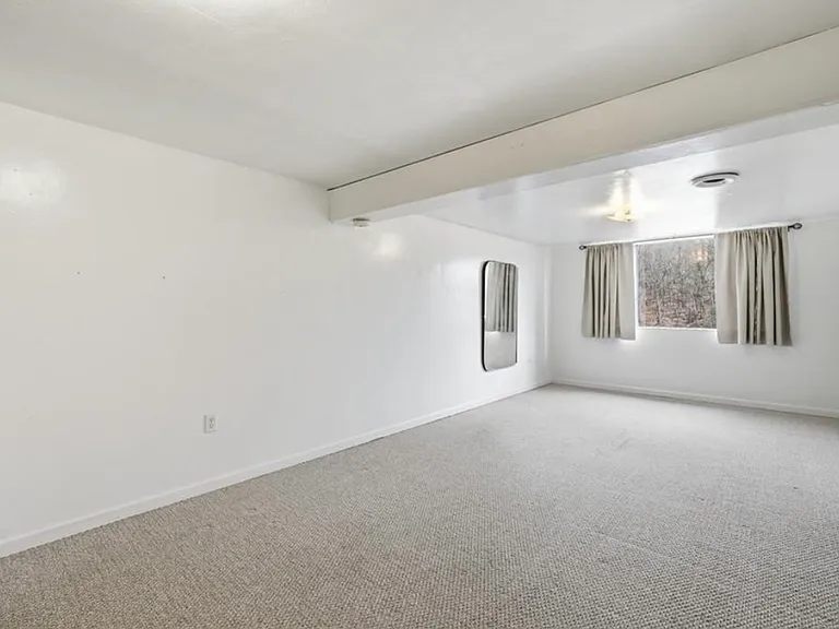 226 Frankfort Ave — Photo 17