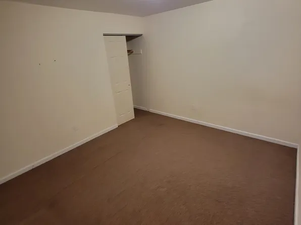 207 Broadway image 6 of 7