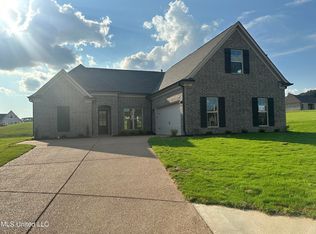 1845 Ava Cv, Hernando, MS 38632