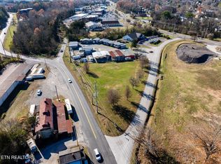 200 Dresden Rd, Oak Ridge, TN 37830