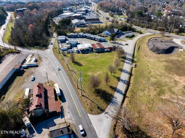 200 Dresden Rd, Oak Ridge, TN 37830