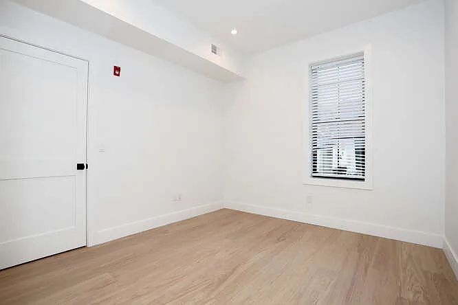 45 E Palisade Ave — Photo 12