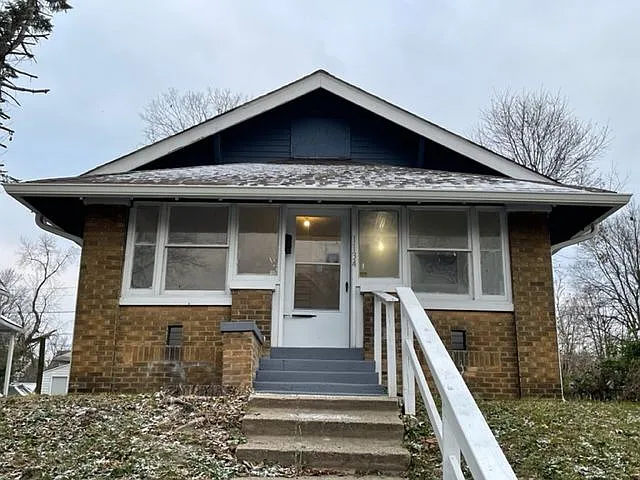 1134 W 31st St photo 1