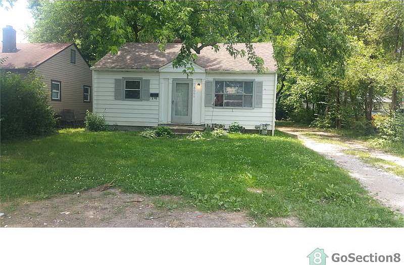2nd image of 2006 Winfield Ave