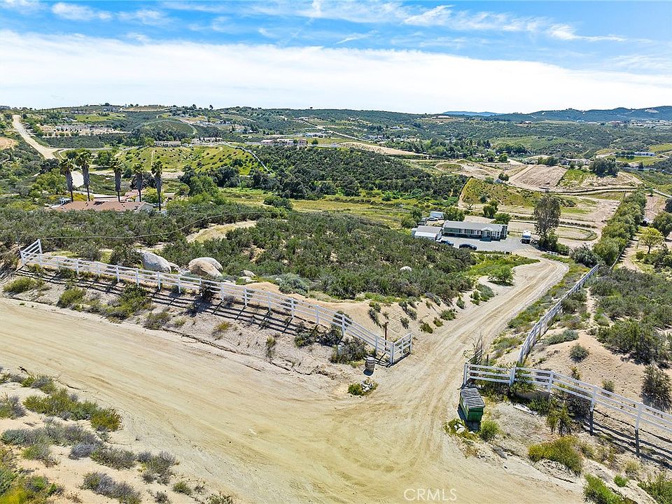 1st image of 39335 Calle Segovia