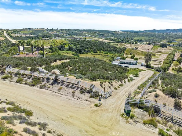 39335 Calle Segovia, Temecula, CA 92592