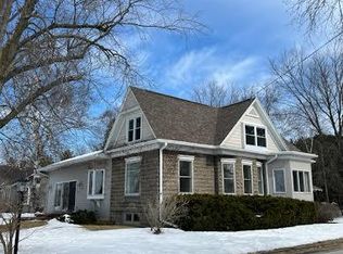 932 N 3rd Ave, Sturgeon Bay, WI 54235