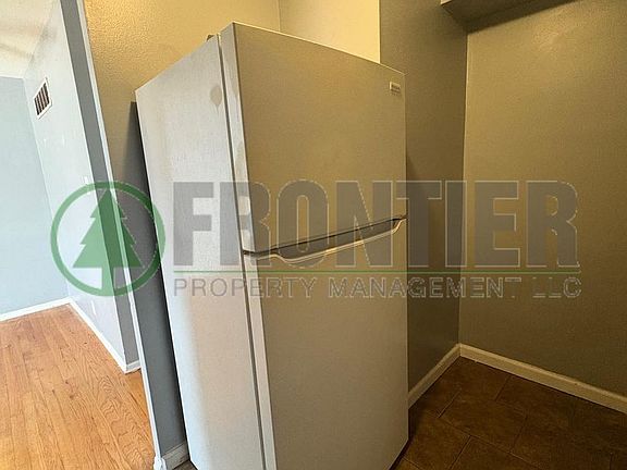 4th image of 325 Eichelberger St APT C