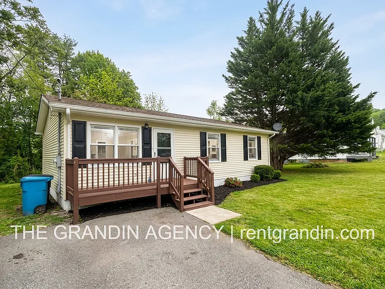 1344 Mabry Ave SE — Photo 4