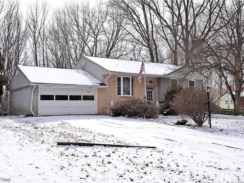 1st image of 7584 Venice Heights Dr NE