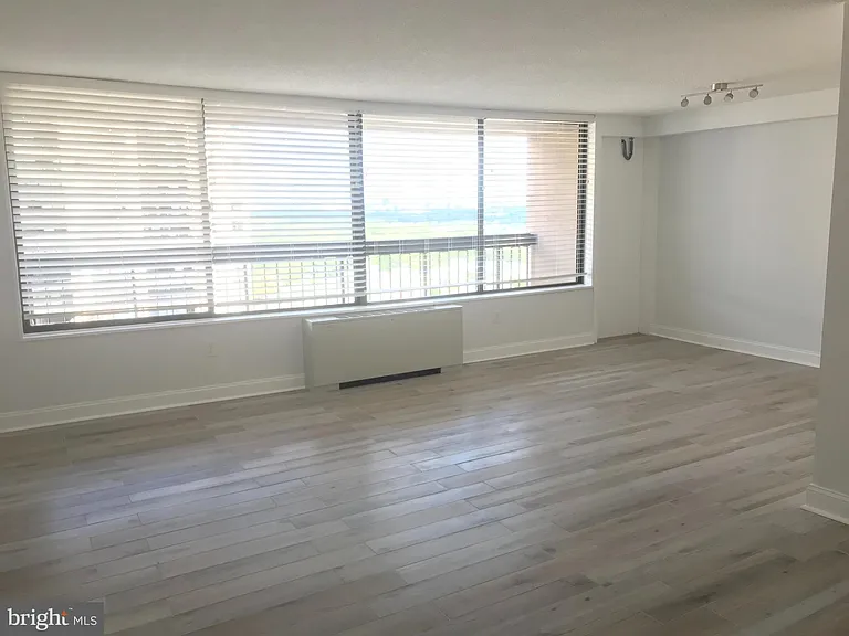 3705 S George Mason Dr #1903S — Photo 3