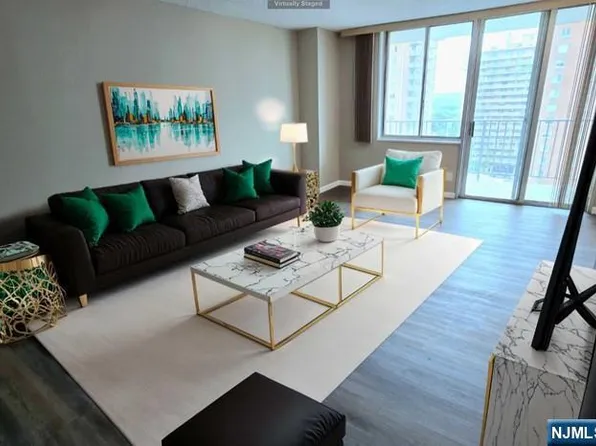 160 Overlook Ave APT 15E1, Hackensack, NJ 07601