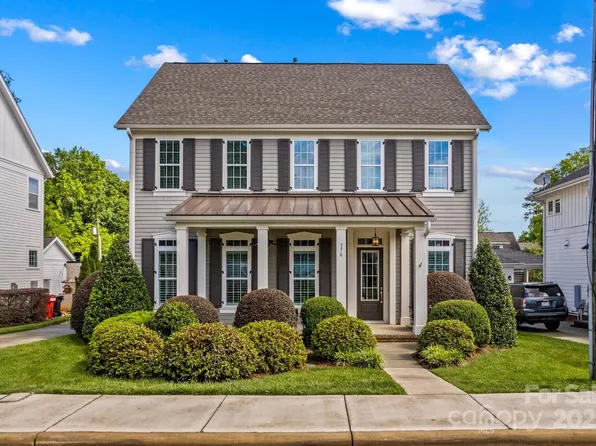 376 Delburg St, Davidson, NC 28036