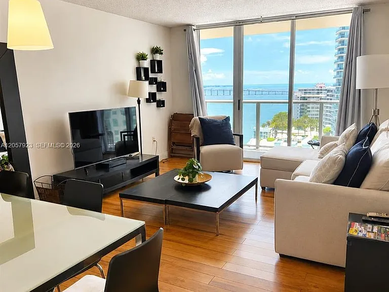 1155 Brickell Bay Dr #1807 — Photo 3