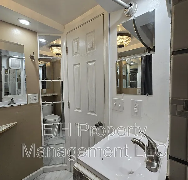 635 N Andover Rd — Photo 29