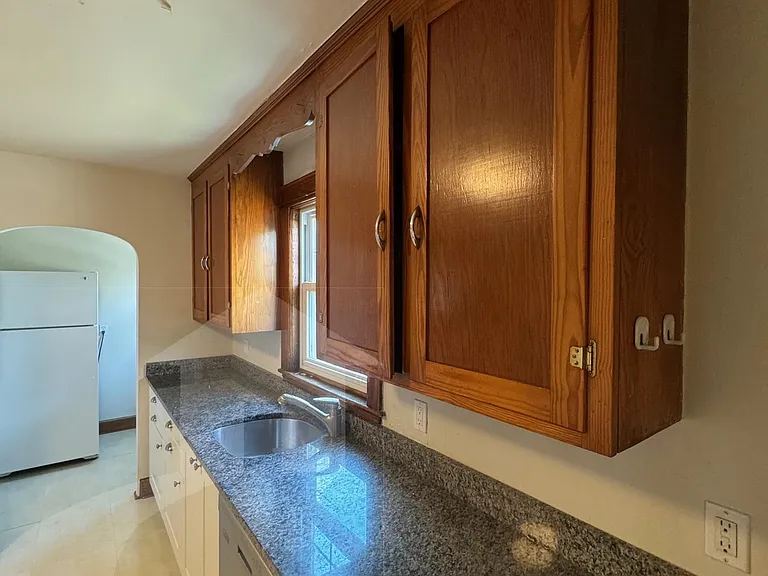 19 Hancock Ave — Photo 5