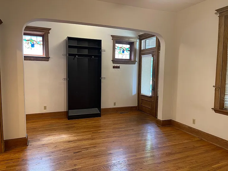 6108 Waterman Blvd — Photo 4