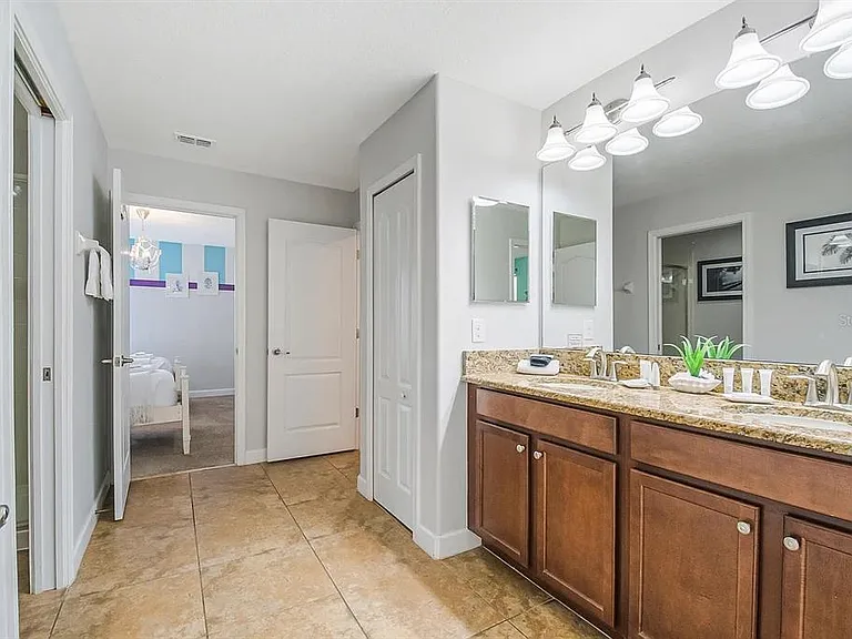 1433 Thunderbird Rd — Photo 43