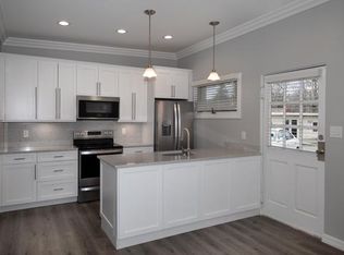 100 N Country Rd #EA28451F3, Miller Place, NY 11764