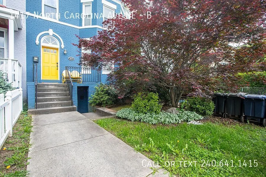 Spacious Studio Apartment in Capitol Hill! — Photo 2