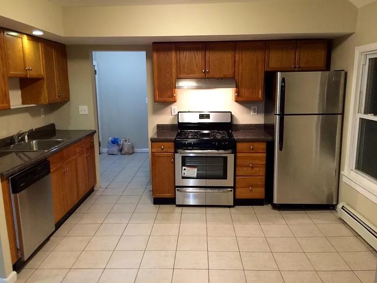 54 Thompson St #3 — Photo 4