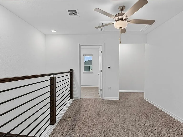 2911 Saint Regis Dr — Photo 13
