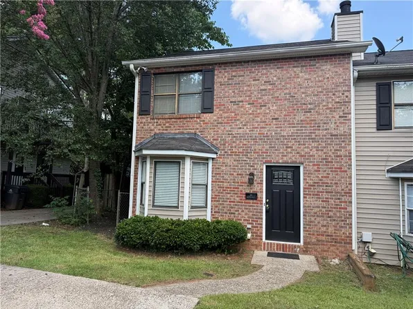 1020 Dassow Ct, Alpharetta, GA 30009