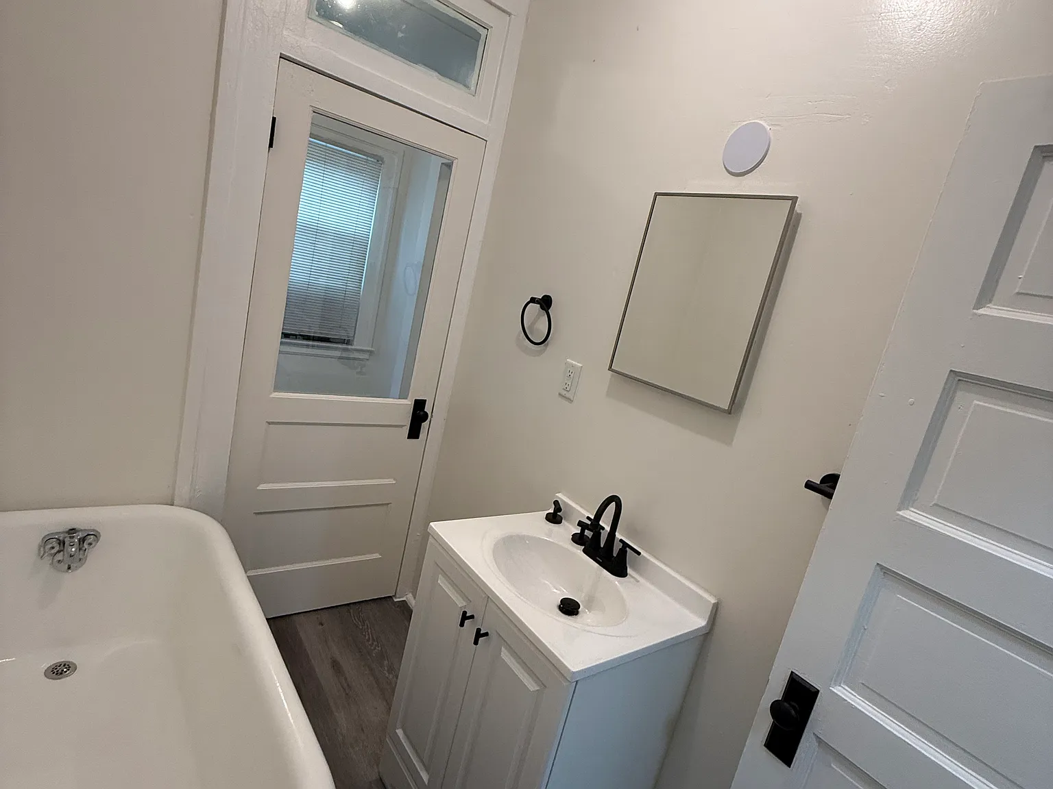 1 bed, 600 sqft, $1,350 — Photo 4