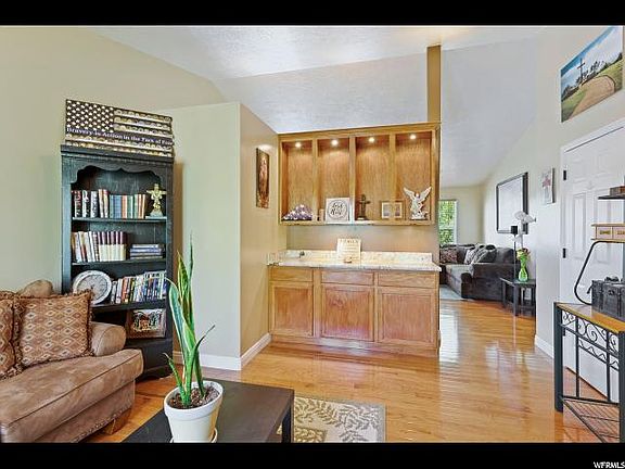4th image of 8938 S Sun Leaf Dr
