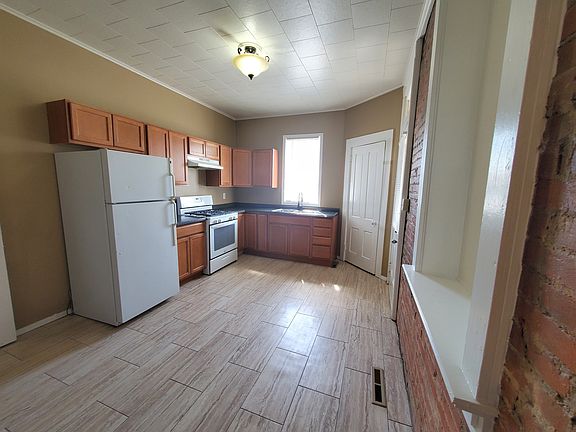 3rd image of 722-724 S 13th St