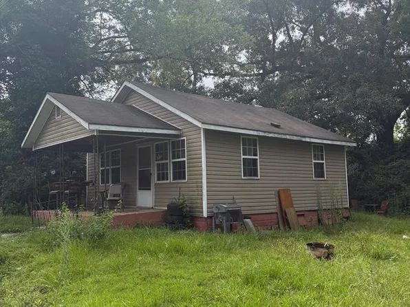 80 Kolomoki St NW, Arlington, GA 39813