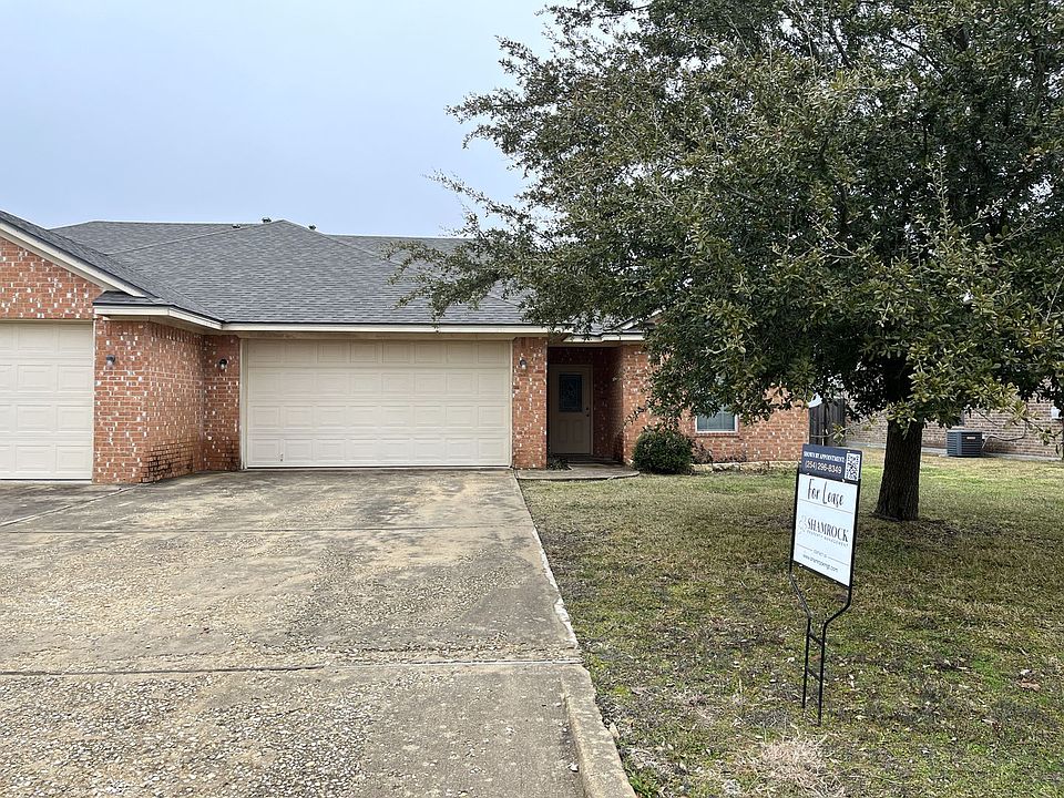 1st image of 3049 Clydesdale Way