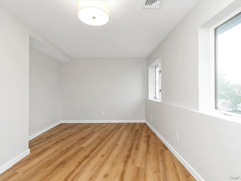 62 South St — Photo 10