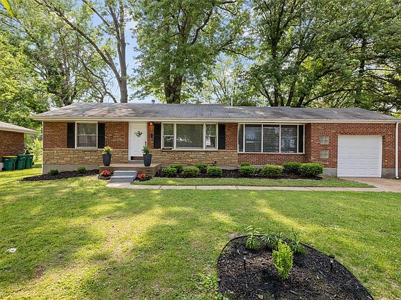 2nd image of 10031 Coburg Lands Dr