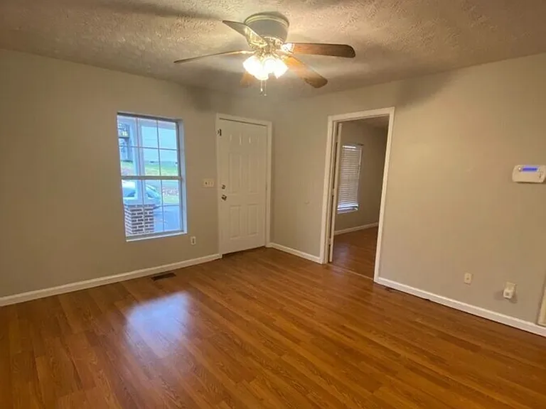 314 Tarver St SE — Photo 3