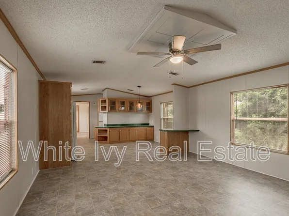 1345 Fm 405 Rd Trlr 2, Huntsville, TX 77320