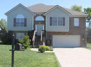 112 Hidden Paddock Ln, Georgetown, KY 40324