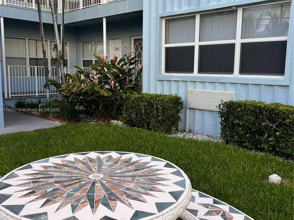 315 Van Buren St APT 102B, Hollywood, FL 33019