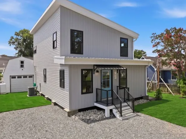 1425 Hallie St, Edgewater, MD 21037