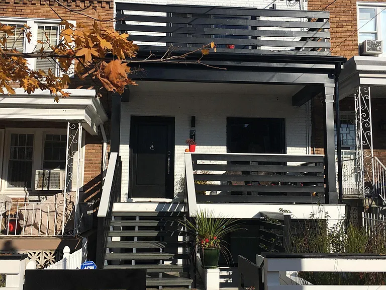 715 Emerson St NW — Photo 11