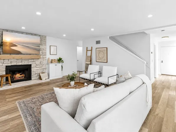 1200 Las Arenas Way, Costa Mesa, CA 92627