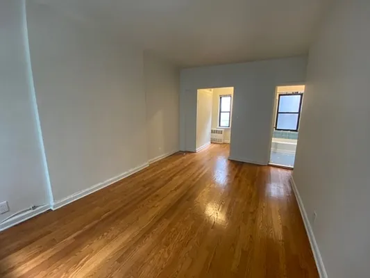 Rented by Compass | media 10