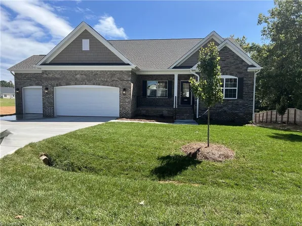 1088 Hollow Creek Ln #14, Kernersville, NC 27284