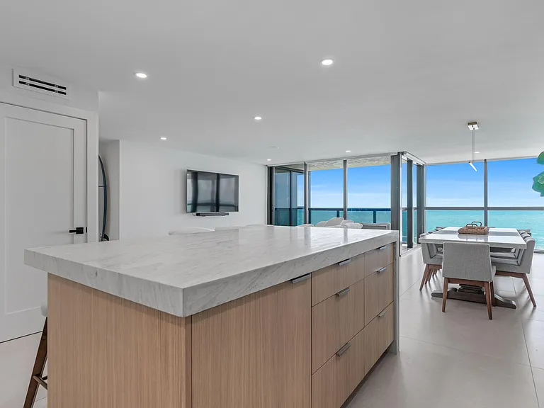 10410 S Ocean Dr #906 — Photo 5